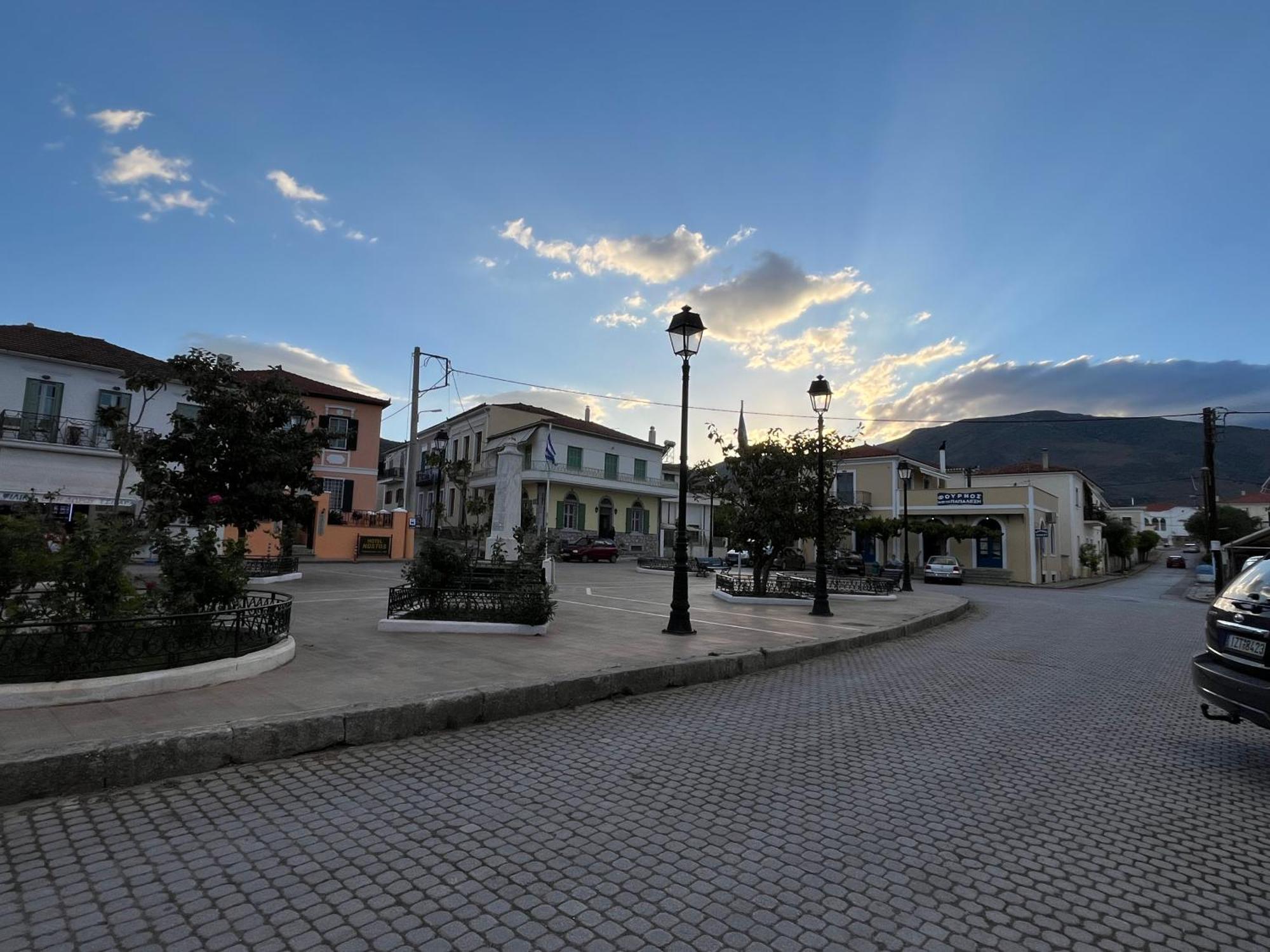 Galaxidi Authentic Rooftop House Exterior photo
